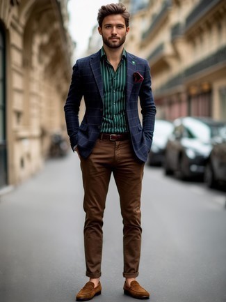 С чем носить зеленую рубашку мужчине