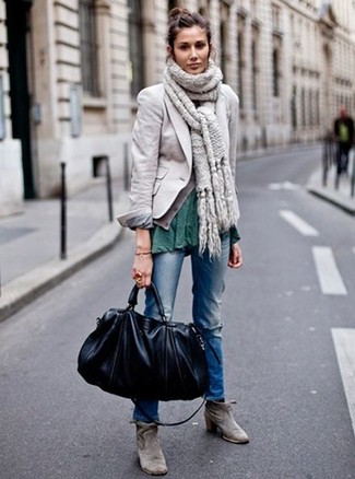 С чем носить зеленый топ без рукавов