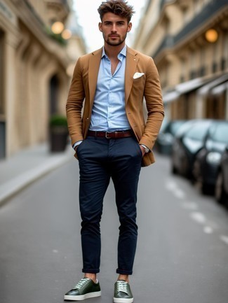 С чем носить зеленые кеды мужчине