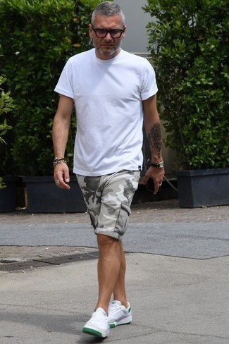 С чем носить зеленые кеды мужчине