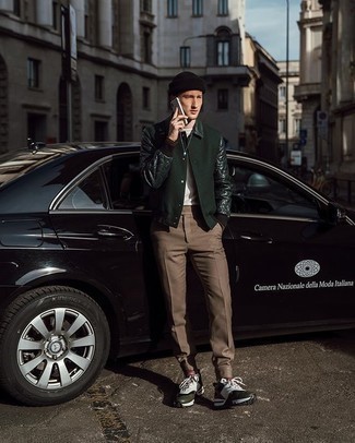 С чем носить зеленые кеды в 20 лет мужчине