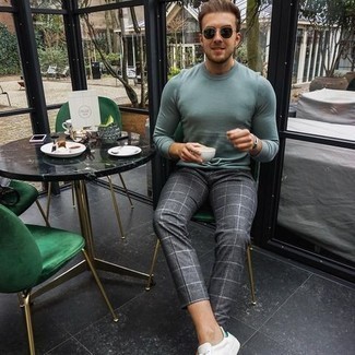 С чем носить зеленые кеды в 20 лет мужчине