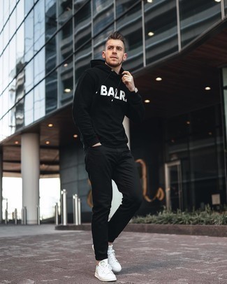 С чем носить зеленые кеды мужчине осень