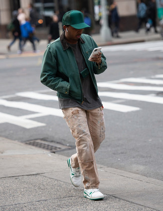 С чем носить зеленые кеды мужчине осень