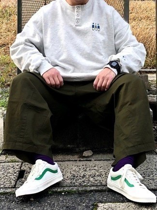 С чем носить зеленые кеды мужчине лето