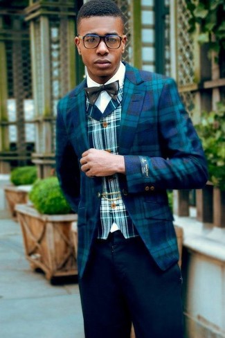 Какие брюки чинос носить с зеленым жилетом