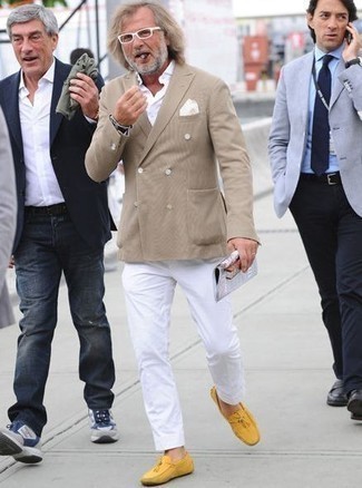 С чем носить зелено-желтые мокасины мужчине