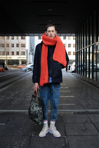 С чем носить зелено-желтый вязаный шарф мужчине