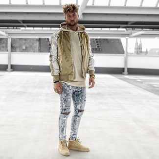 С чем носить зелено-желтый нейлоновый бомбер мужчине