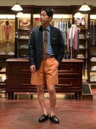 С чем носить зелено-желтые шорты мужчине