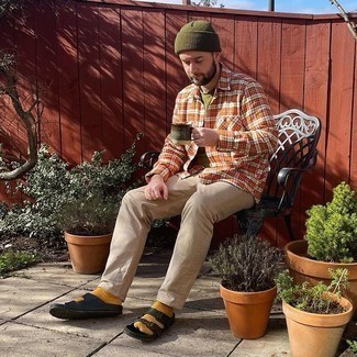 С чем носить зелено-желтые носки мужчине