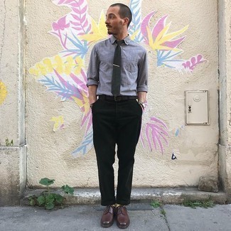 С чем носить зелено-желтые носки мужчине