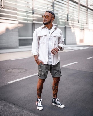 С чем носить зелено-желтые солнцезащитные очки мужчине