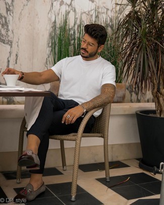 С чем носить серый браслет из бисера мужчине