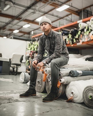 С чем носить серую шапку мужчине