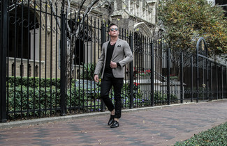 Как носить серый пиджак с черными брюками чинос