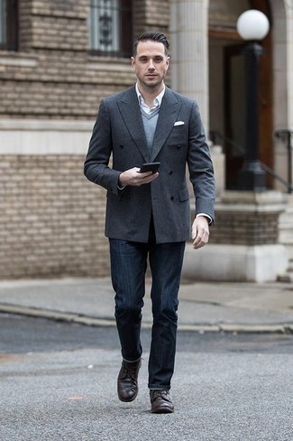 Какие повседневные ботинки носить с серым пиджаком мужчине