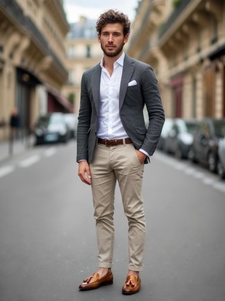 Какие классические брюки носить с серым пиджаком мужчине