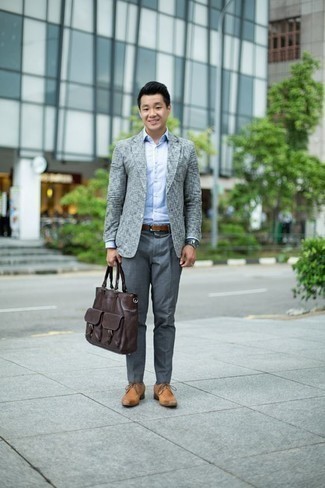 Какие классические брюки носить с серым пиджаком мужчине