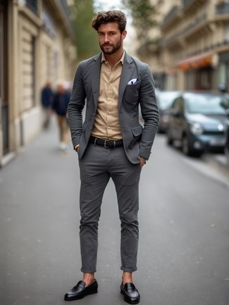 Как носить серый пиджак с серыми брюками чинос