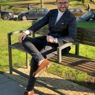 Как носить серый пиджак с серыми джинсами мужчине