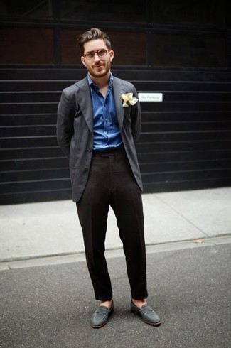 Как носить серый пиджак с серыми лоферами мужчине