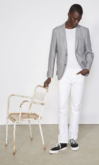 Какие джинсы носить с серым пиджаком мужчине