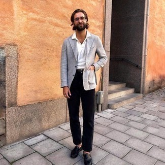 Какие лоферы носить с серым пиджаком мужчине