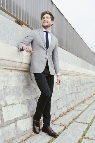 Какие монки носить с серым пиджаком