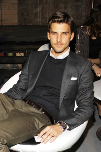 Как носить серый пиджак с оливковыми брюками чинос