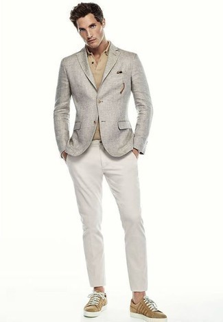 Какие футболки-поло носить с серым пиджаком мужчине