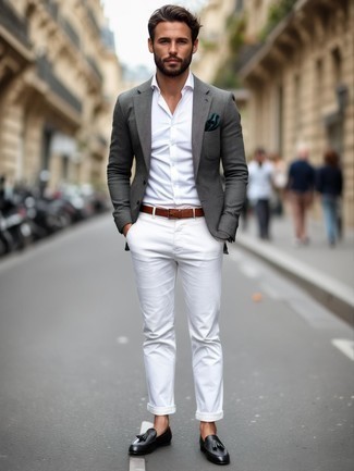 Как носить серый пиджак с белыми брюками чинос