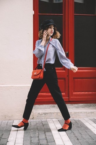 С чем носить серую блузку