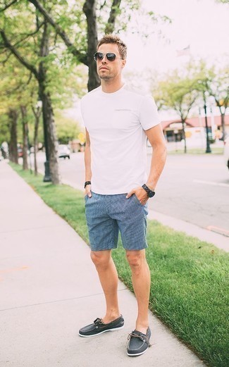 Какие шорты носить с серыми топсайдерами