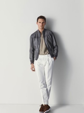 Какие футболки на пуговицах носить с серым бомбером мужчине