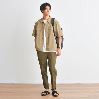 С чем носить серый рюкзак из плотной ткани мужчине