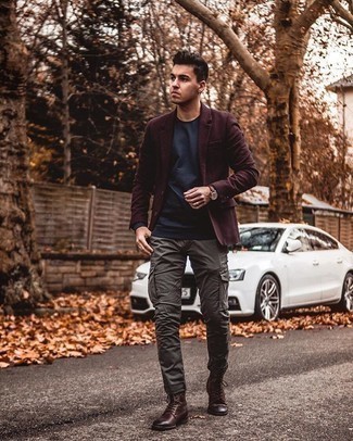 С чем носить серые брюки карго