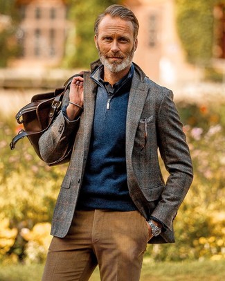 С чем носить серый пиджак в клетку мужчине в стиле смарт-кэжуал