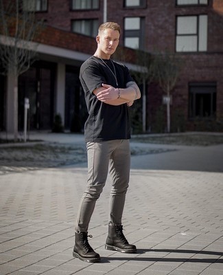 С чем носить серые брюки чинос в клетку