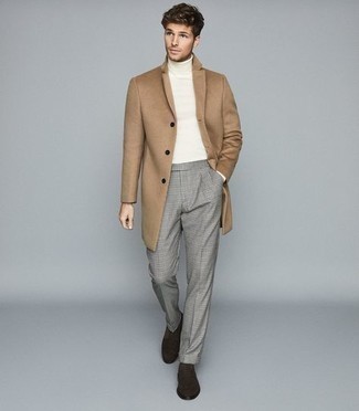 С чем носить серые брюки чинос в клетку