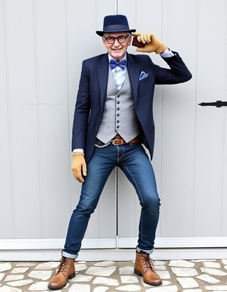 С чем носить серое пальто в клетку мужчине