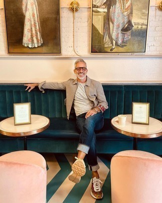 С чем носить серую куртку харрингтон в клетку