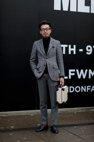 С чем носить серый костюм в клетку