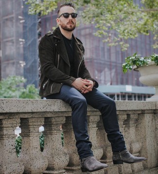 Какие косухи носить с серыми ботинками челси мужчине