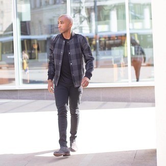 С чем носить серые ботинки челси мужчине