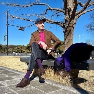 Какие вязаные свитера носить с серыми брюками чинос