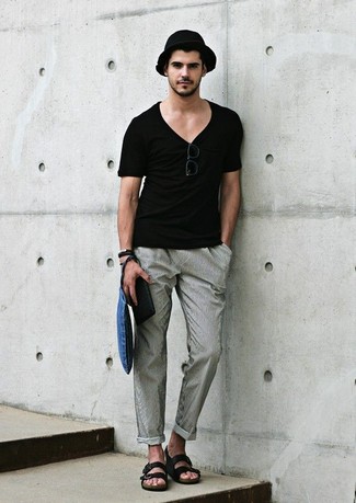 Какие сандалии носить с серыми брюками чинос