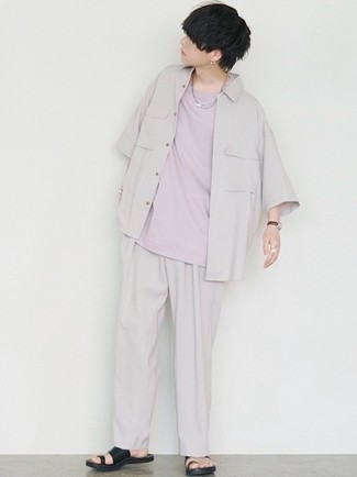 Какие сандалии носить с серыми брюками чинос