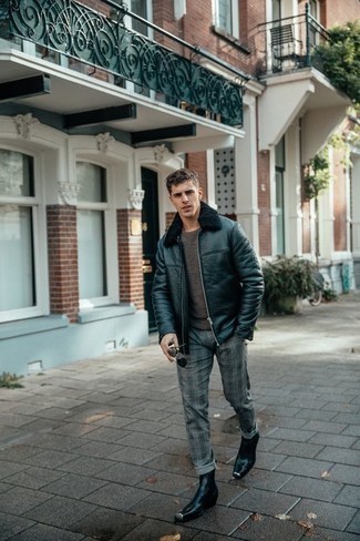 Какие короткие дубленки носить с серыми брюками чинос