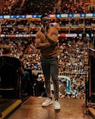 Какие свитшоты носить с серыми брюками чинос